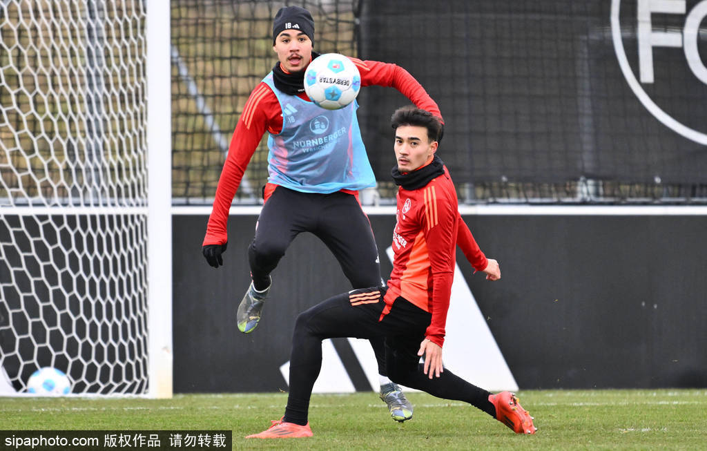 力于德甲的, 月份